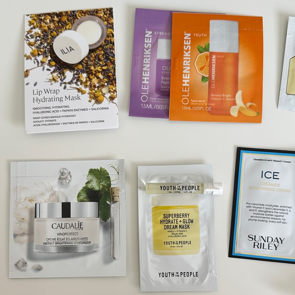 Skincare sample set - Picture 2 of 3